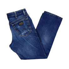 Load image into Gallery viewer, WRANGLER &quot;Texas&quot; Made In Malta Classic Straight Leg Blue Denim Jeans
