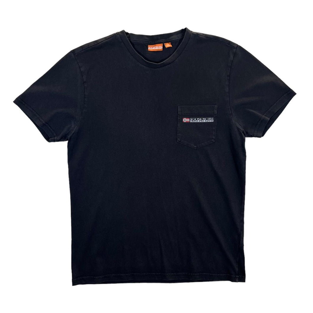 NAPAPIJRI Classic Pocket Logo Spellout Graphic Black Short Sleeve T-Shirt