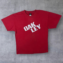 Load image into Gallery viewer, Early 00&#39;s Oakley Skater Surfer Spellout Graphic Red Short Sleeve T-Shirt
