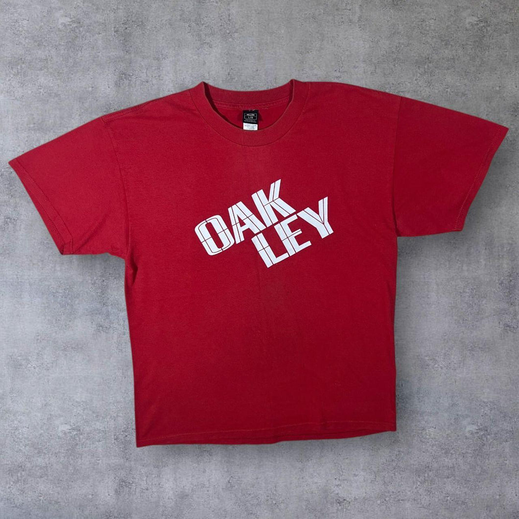 Early 00's Oakley Skater Surfer Spellout Graphic Red Short Sleeve T-Shirt