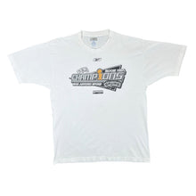 Load image into Gallery viewer, Reebok NBA SAN ANTONIO SPURS &quot;2005 Champions&quot; Basketball Graphic White T-Shirt
