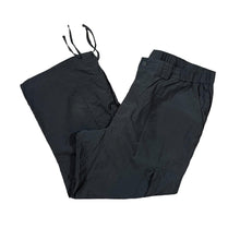 Load image into Gallery viewer, THE NORTH FACE TNF Classic Dark Grey Utility Cargo 3/4 Length Trousers
