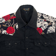 Load image into Gallery viewer, La Rocka! Biker Rockabilly Gothic Skull Rose Patterned Popper Short Sleeve Black Shirt
