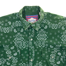Load image into Gallery viewer, Vintage Projection Privee Green Paisley Patterned Cowboy Western Long Sleeve Shirt
