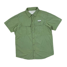 Load image into Gallery viewer, COLUMBIA SPORTSWEAR Omni-Shield Khaki Green Outdoor Utility Short Sleeve Tactel Polyamide Shirt
