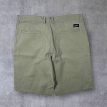 Load image into Gallery viewer, Dickies Skater Workwear Subtle Beige Check Chino Shorts
