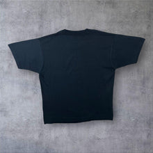 Load image into Gallery viewer, Vintage 90’s Chicago USA Souvenir Spellout Graphic Single Stitch Black T-Shirt
