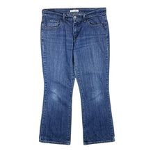 Load image into Gallery viewer, LEVI&#39;S 515 &quot;Bootcut&quot; Classic Blue Denim Jeans
