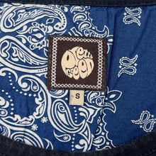 Load image into Gallery viewer, Pretty Green Embroidered Big Logo Spellout Mod Paisley Patterned Cotton T-Shirt
