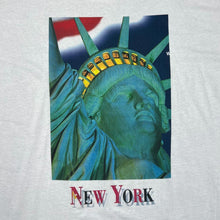 Load image into Gallery viewer, Deadstock Vintage 90's Screen Stars NEW YORK Statue Of Liberty Souvenir Graphic Single Stitch T-Shirt
