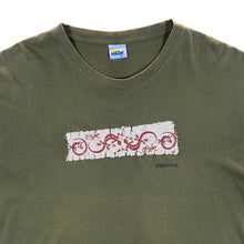 Load image into Gallery viewer, Early 00&#39;s MENORCA Cave Art Souvenir Spellout Graphic Khaki Green T-Shirt
