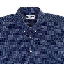 Load image into Gallery viewer, Barbour &quot;Tailored Fit&quot; Patterned Navy Blue Short Sleeve Button-Up Cotton Shirt
