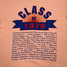 Load image into Gallery viewer, Vintage 90’s Oneita CLASS OF 1976 Novelty Souvenir Graphic Single Stitch T-Shirt
