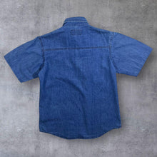 Load image into Gallery viewer, Early 00&#39;s Li Li Las Fashion Western Style Blue Denim Popper Short Sleeve Shirt
