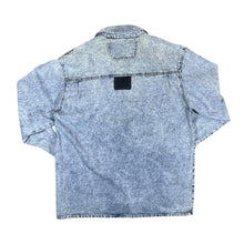 Load image into Gallery viewer, Vintage Cowboy Western Shoulder Panel Long Sleeve Acid Wash Denim Shirt
