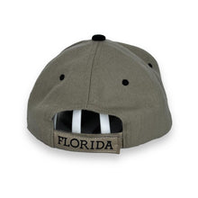 Load image into Gallery viewer, Early 00&#39;s FLORIDA USA Embroidered Alligator Souvenir Spellout Baseball Cap
