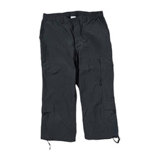 Load image into Gallery viewer, THE NORTH FACE TNF Classic Dark Grey Utility Cargo 3/4 Length Trousers
