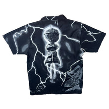 Load image into Gallery viewer, Early 00&#39;s Identic Gothic Y2K Lightning Graphic Black Short Sleeve Polyester Shirt
