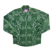 Load image into Gallery viewer, Vintage Projection Privee Green Paisley Patterned Cowboy Western Long Sleeve Shirt
