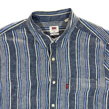 Load image into Gallery viewer, LEVI&#39;S Classic Multi Striped Linen Blend Short Sleeve Shirt
