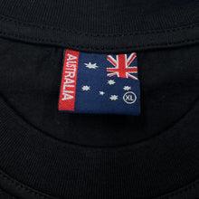 Load image into Gallery viewer, Early 00’s Remember Australia Beer Novelty Souvenir Spellout Graphic Black T-Shirt
