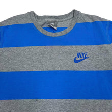 Load image into Gallery viewer, NIKE Classic Mini Logo Spellout Graphic Colour Block Striped T-Shirt

