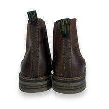 Load image into Gallery viewer, BARBOUR &quot;Farsley&quot; Classic Brown Leather Chelsea Boots
