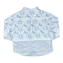 Load image into Gallery viewer, Vintage 90&#39;s Festive Deer Snowflake Patterned Popper Button Long Sleeve Flannel Shirt
