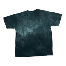 Load image into Gallery viewer, THE MOUNTAIN (2007) Wolf Animal Nature Wildlife Graphic Tie Dye T-Shirt
