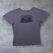 Load image into Gallery viewer, Harley Davidson “Nassau, Bahamas” Biker Butterfly Souvenir Graphic Grey T-Shirt
