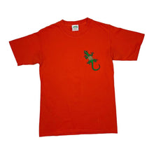 Load image into Gallery viewer, Vintage CARLOS ‘N CHARLIE’S COZUMEL Mexico Gecko Souvenir Spellout Graphic T-Shirt
