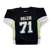 Load image into Gallery viewer, Reebok NHL Pittsburgh Penguins &quot;Malkin&quot; Ice Hocket Sports Jersey Top
