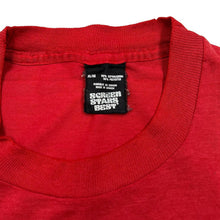 Load image into Gallery viewer, Vintage 90’s Screen Stars NHL CHICAGO BLACKHAWKS Ice Hockey Single Stitch T-Shirt
