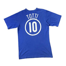 Load image into Gallery viewer, Early 00&#39;s NIKE ITALIA Francesco Totti Italian Football Logo Spellout Graphic T-Shirt
