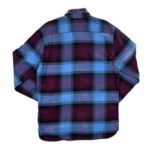 Load image into Gallery viewer, LEVI&#39;S Classic Multi Plaid Check Long Sleeve Button-Up Flannel Shirt
