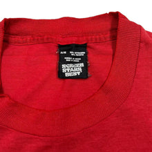Load image into Gallery viewer, Vintage 90’s Screen Stars NHL Chicago Blackhawks Ice Hockey Single Stitch T-Shirt
