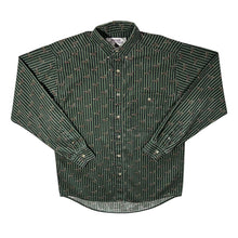 Load image into Gallery viewer, Vintage Wrangler Rugged Wear Duck Patterned Long Sleeve Button-Up Cotton Shirt
