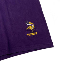 Load image into Gallery viewer, Vintage NFL (2000) MINNESOTA VIKINGS Embroidered Mini Logo Lightweight Sweatshirt
