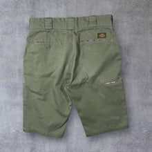 Load image into Gallery viewer, Dickies Skater Workwear Tartan Pocket Lined Classic Beige Chino Shorts
