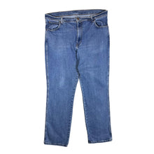 Load image into Gallery viewer, WRANGLER &quot;Regular Fit&quot; Classic Blue Denim Straight Leg Jeans
