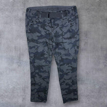 Load image into Gallery viewer, Army Military Grey Camo Camouflag Patterned Cargo Combat Trousers

