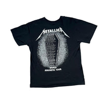 Load image into Gallery viewer, METALLICA &quot;World Magnetic Tour&quot; Graphic Spellout Thrash Heavy Metal Band T-Shirt
