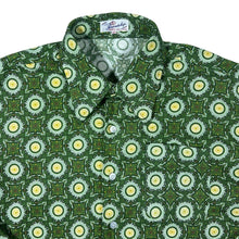Load image into Gallery viewer, Vintage Friendship Green Crazy Abstract Patterned Long Sleeve Flannel Shirt
