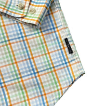 Load image into Gallery viewer, COLUMBIA SPORTSWEAR &quot;Titanium&quot; Multi Colour Plaid Check Short Sleeve Button-Up Shirt
