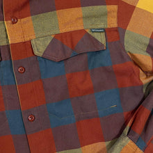 Load image into Gallery viewer, COLUMBIA SPORTSWEAR Multi Colour Plaid Check Long Sleeve Polyester Flannel Shirt
