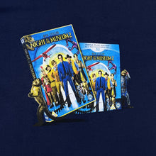 Load image into Gallery viewer, NIGHT AT THE MUSEUM 2 (2009) Ben Stiller Robin Williams Movie Promo Graphic T-Shirt

