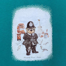 Load image into Gallery viewer, Vintage Screen Stars (1997) Piccadilly Circus “London” Bulldog Police Souvenir Single Stitch T-Shirt
