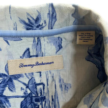 Load image into Gallery viewer, Vintage Tommy Bahama Floral Hawaiian Tropical Patterned Silk Short Sleeve Shirt
