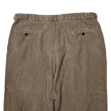 Load image into Gallery viewer, Early 00&#39;s HAGGAR Classic Basic Essential Corduroy Cord Straight Leg Jeans Trousers
