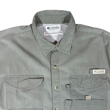 Load image into Gallery viewer, Vintage 90's COLUMBIA PFG Performance Fishing Khaki Cotton Short Sleeve Utility Shirt
